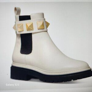 Michael Kors Womens Stark Leather Chelsea Ankle Boots. NWT. Size 5